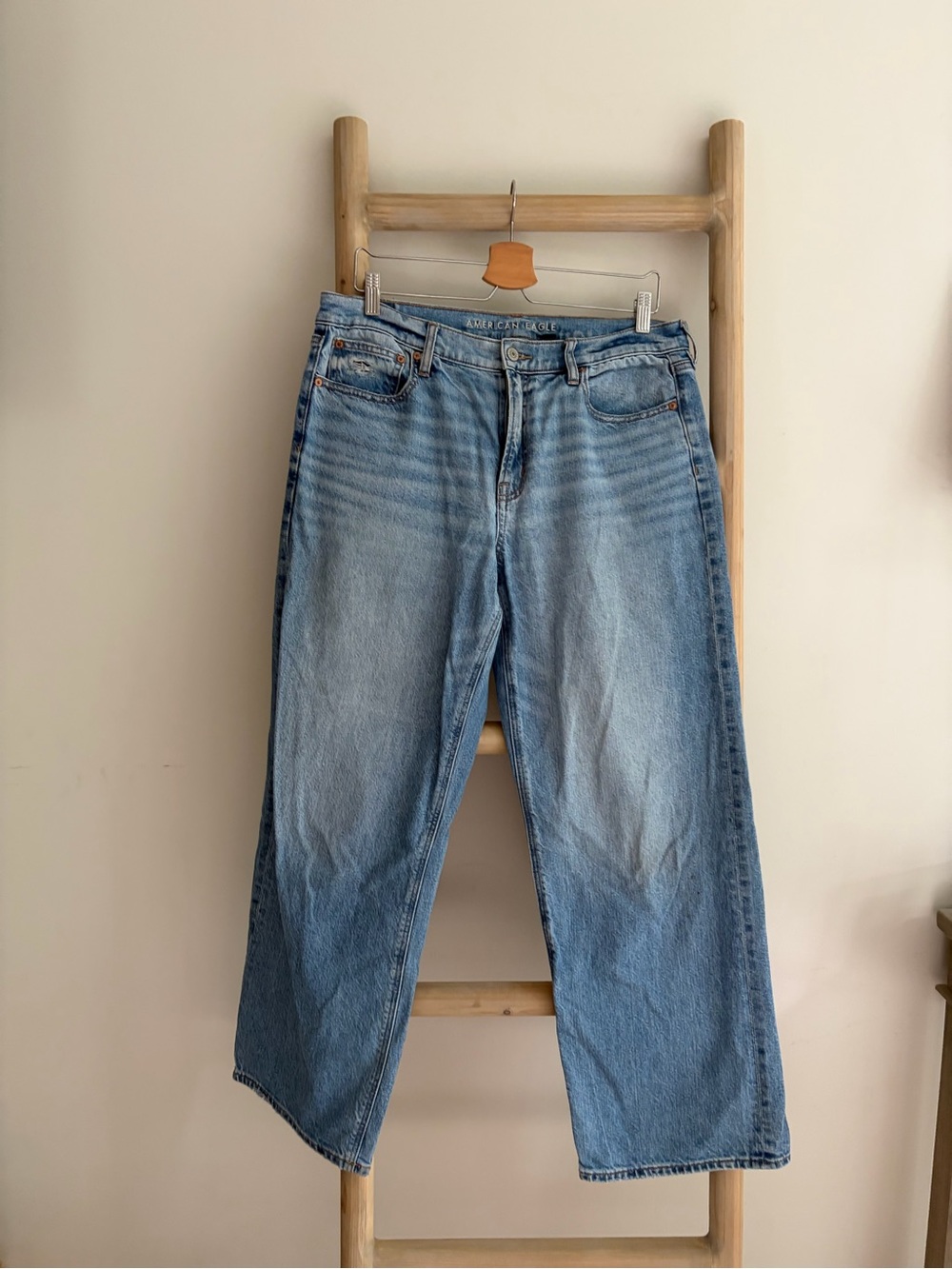 American Eagle strigid stovepipe jeans